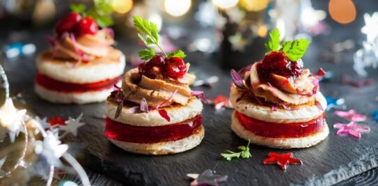 Cranberry Brie Bites: A Delectable Christmas Aperitif
