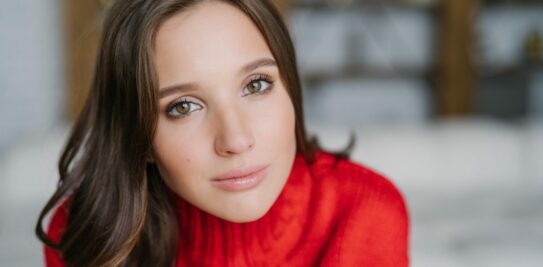 Delving Deep into the Realm of Hypersensitivity: 10 Telltale Signs of a Hypersensitive Personality