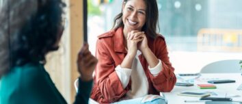 Unlocking the Secrets of Exceptional Conversations: 5 Essential Tips for Mastering the Art of Conversation and Building Authentic Emotional Bonds