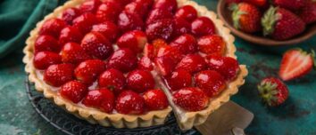 Recipe for the Best Strawberry Tart with Pastry Cream
