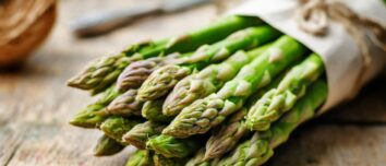 Roasted Asparagus with Lemon-Ricotta Sauce