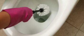 The Ultimate Guide to a Pristine Toilet Bowl: Say Goodbye to Stubborn Stains and Sticky Residue