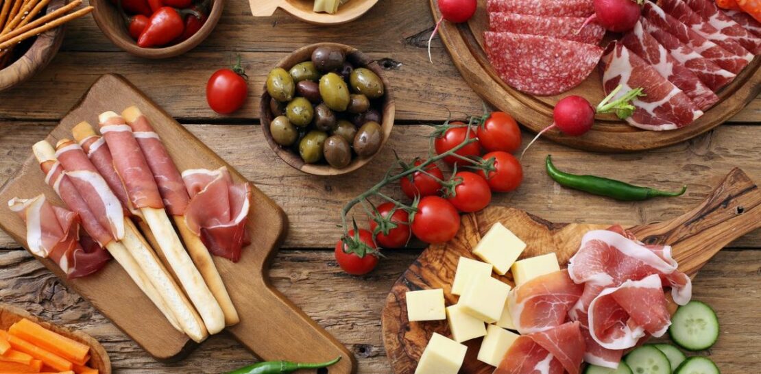 Spring Aperitifs: 10 Scintillating Recipe Ideas for Memorable Gatherings with Friends and Family