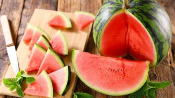 Unlocking the Secret to Keeping Your Cut Watermelon Fresh and Flavorful